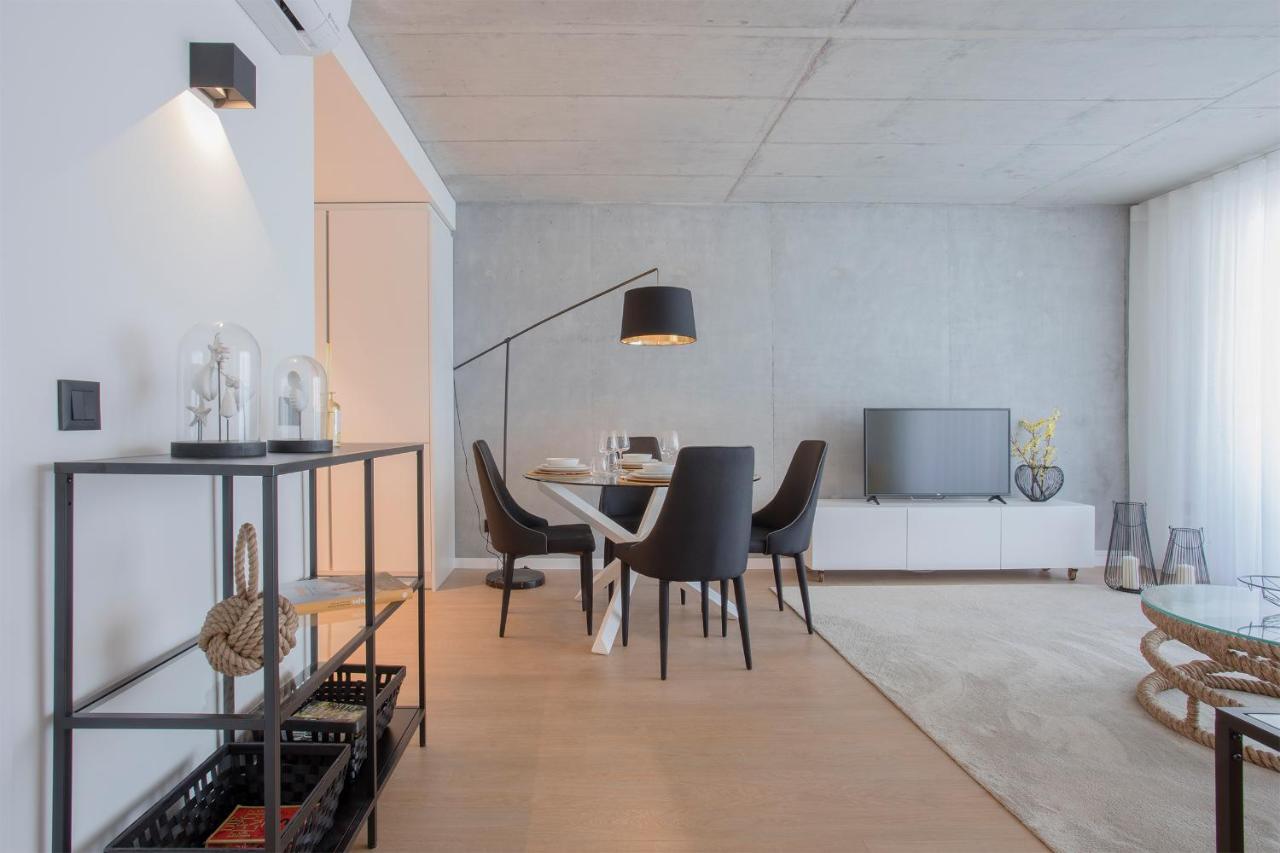 Seaside Apartment บีลาโนวาเดกายา ภายนอก รูปภาพ