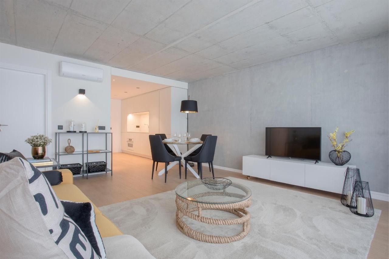 Seaside Apartment บีลาโนวาเดกายา ภายนอก รูปภาพ