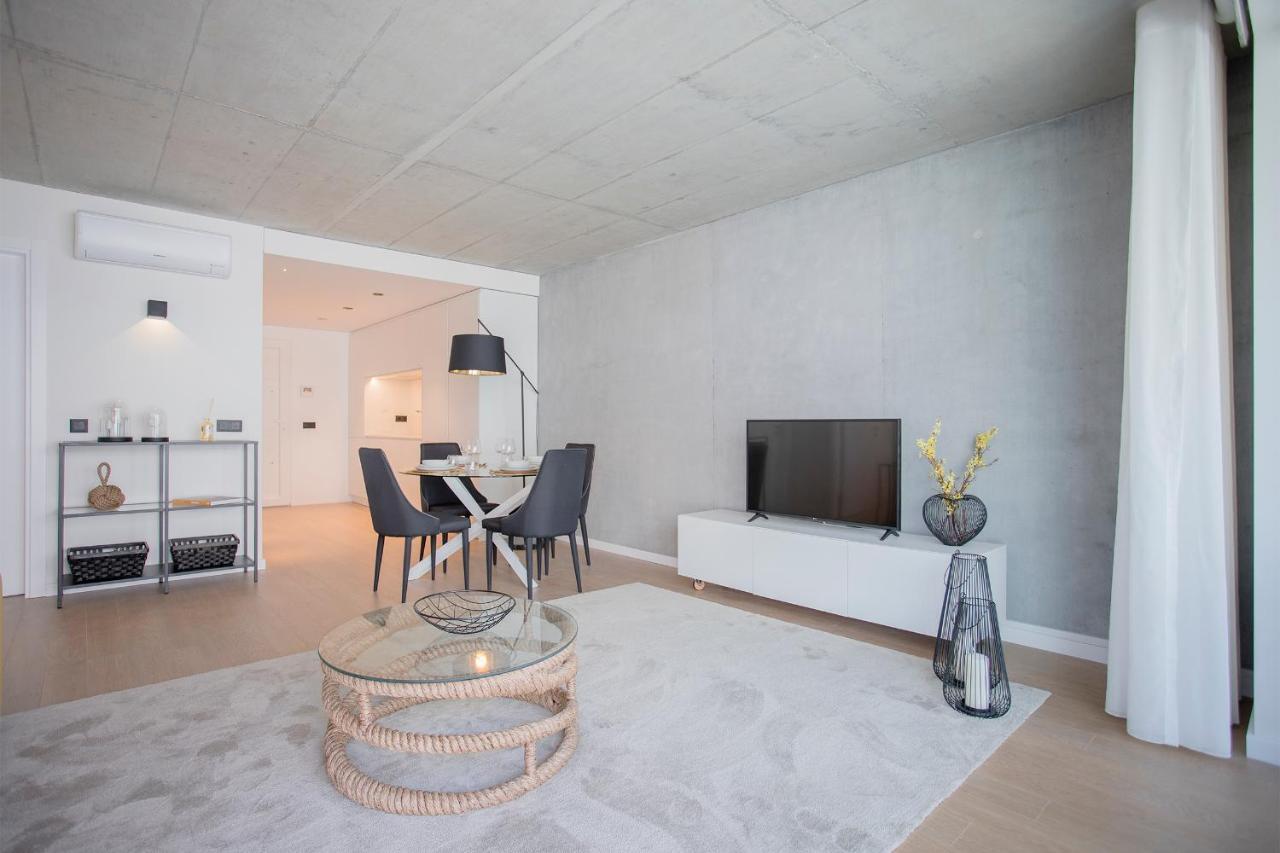 Seaside Apartment บีลาโนวาเดกายา ภายนอก รูปภาพ
