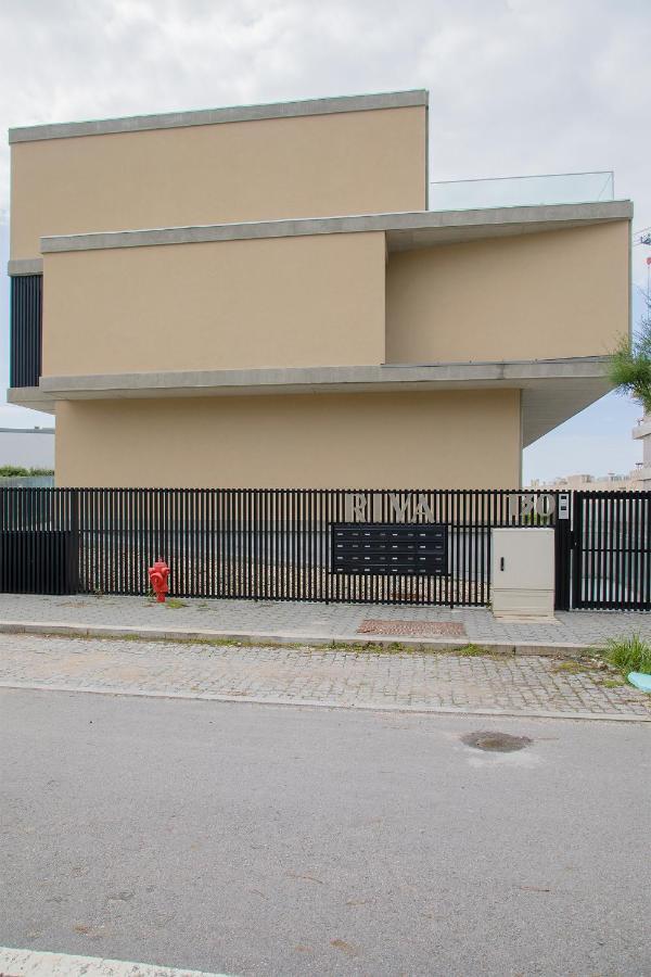 Seaside Apartment บีลาโนวาเดกายา ภายนอก รูปภาพ